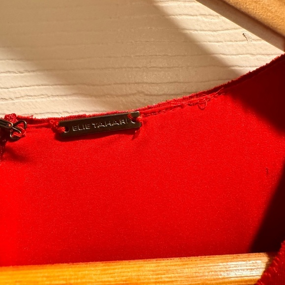 Elie Tahari Embroidered Red Flutter Sleeve Sheath Dress - Picture 5 of 13